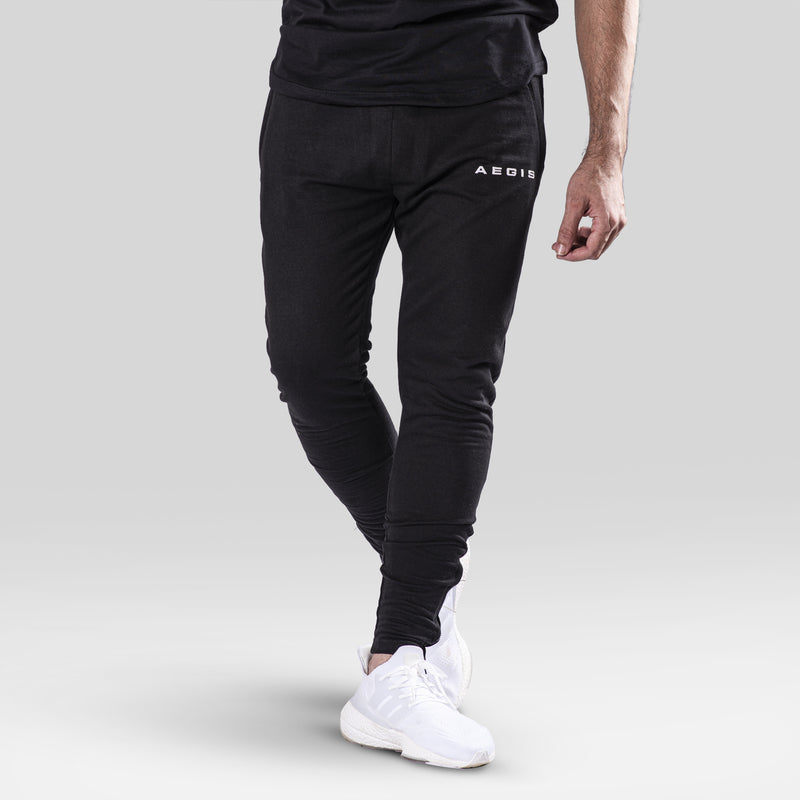 Core-Essential-jogger- Black